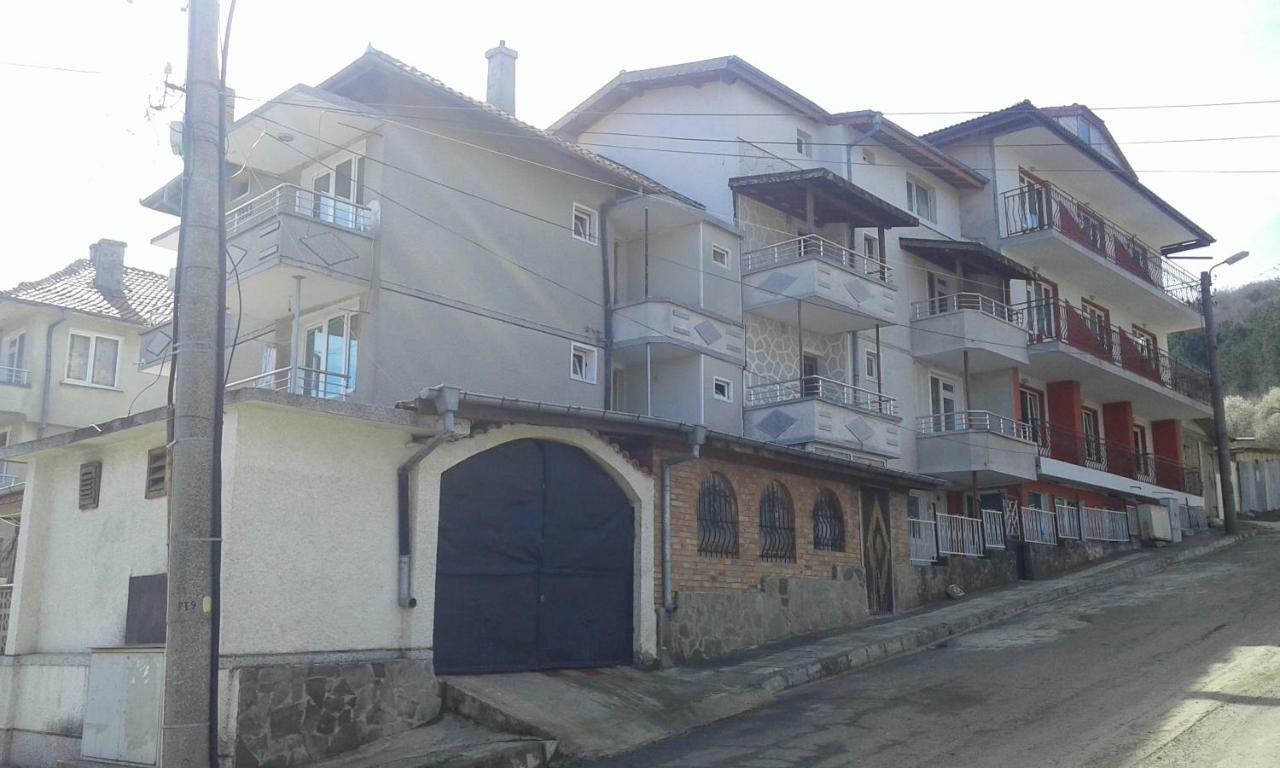 На Гости При Силвия 오브조르 외부 사진
